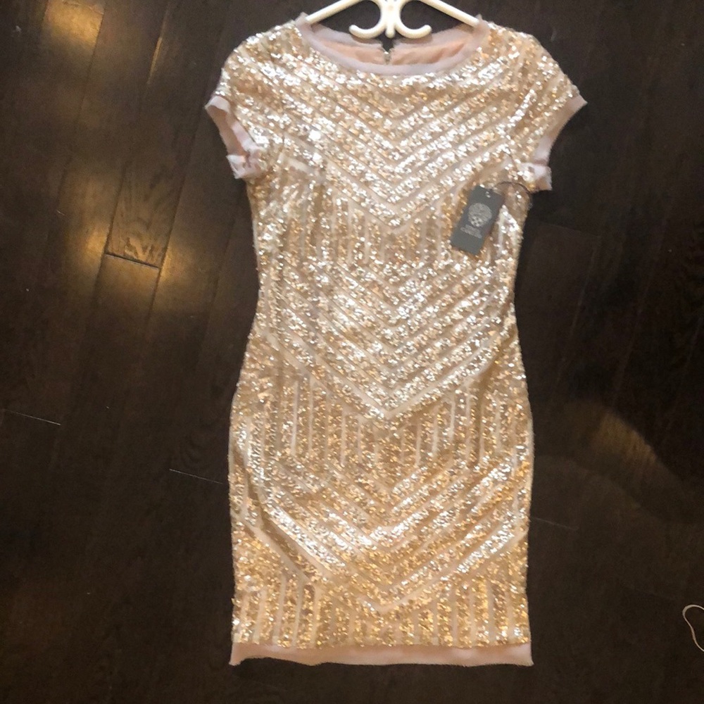 Vince Comuto women’s cocktail dress. Size 6